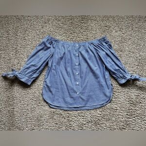 Off-the-Shoulder Striped Button-Up Blouse Women’s size M